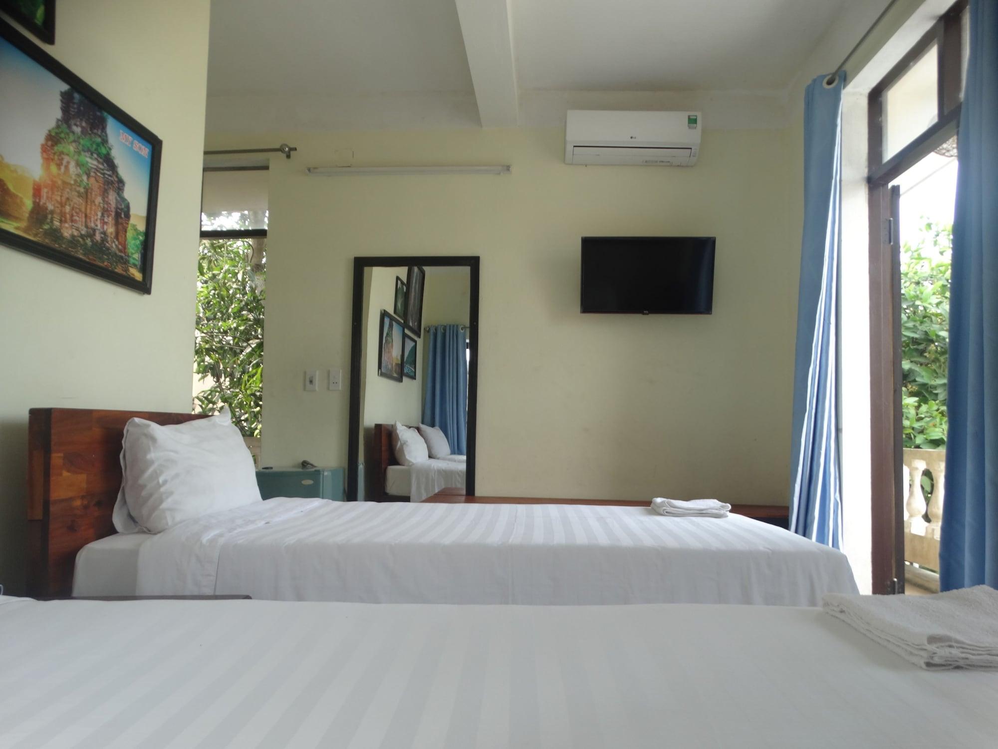 Yellow House Homestay Hoi An Bagian luar foto