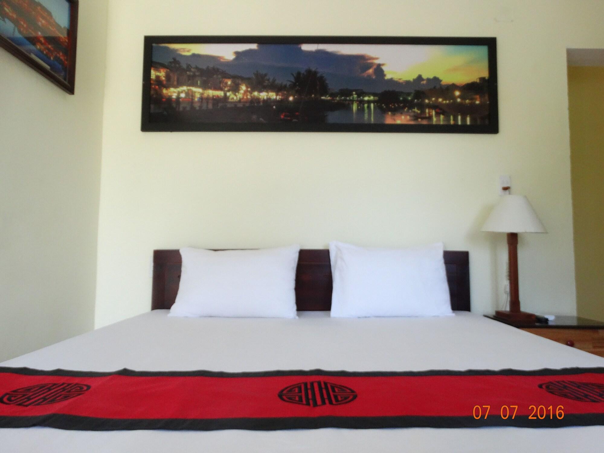 Yellow House Homestay Hoi An Bagian luar foto