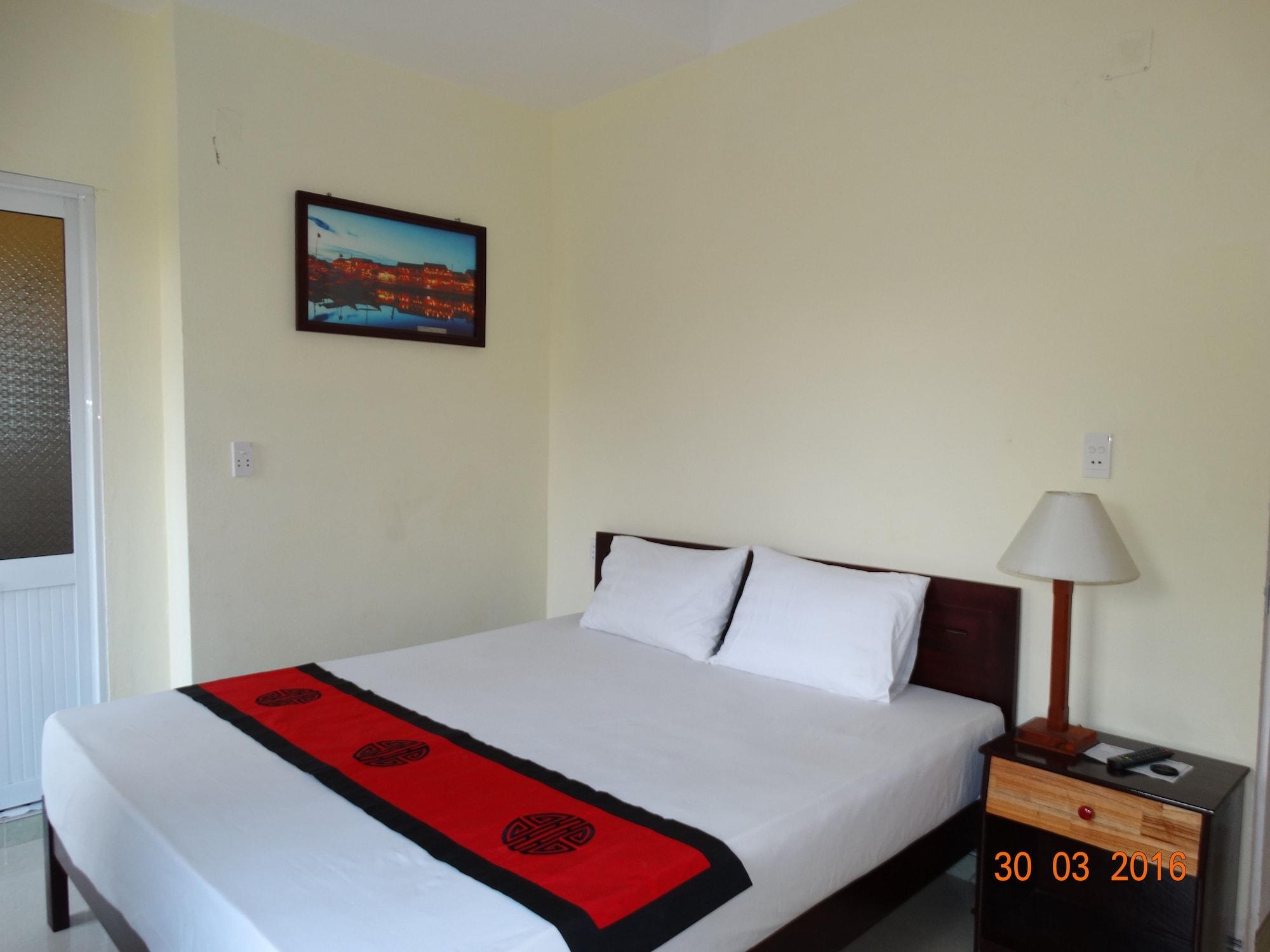 Yellow House Homestay Hoi An Bagian luar foto