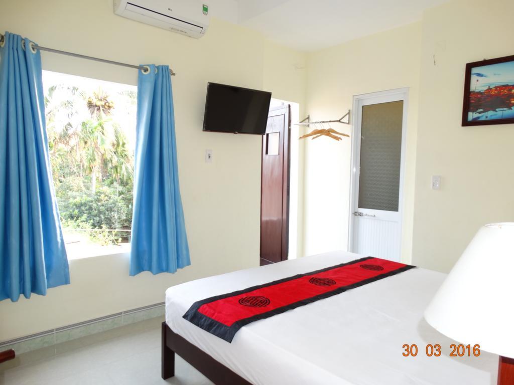Yellow House Homestay Hoi An Bagian luar foto