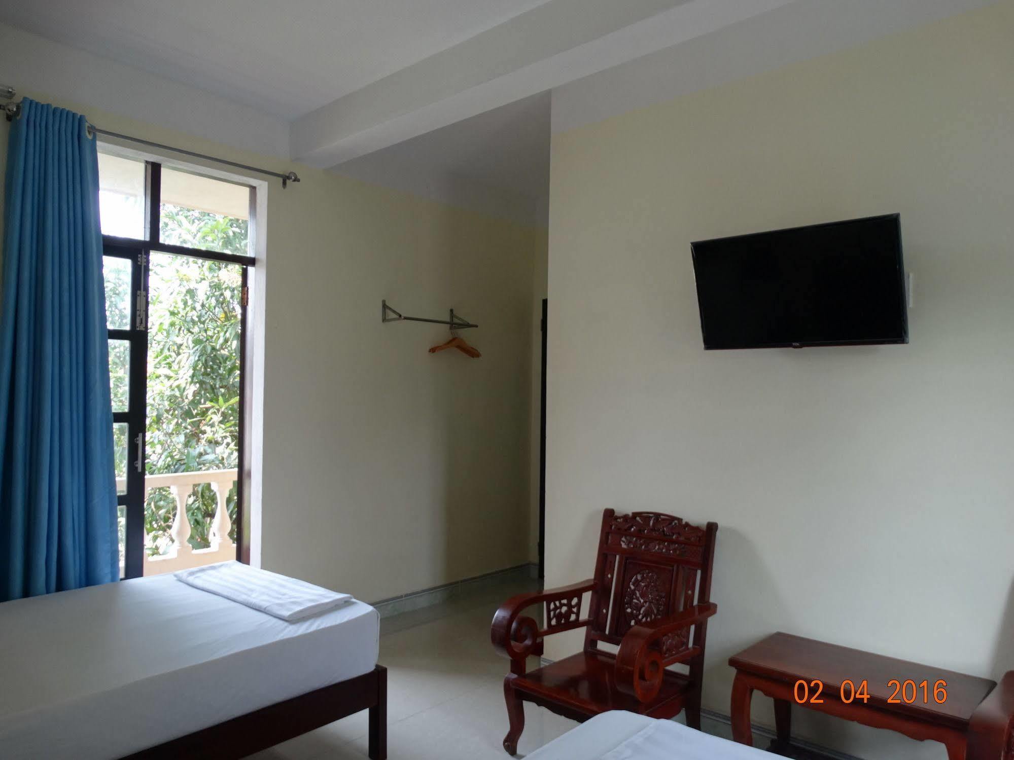 Yellow House Homestay Hoi An Bagian luar foto