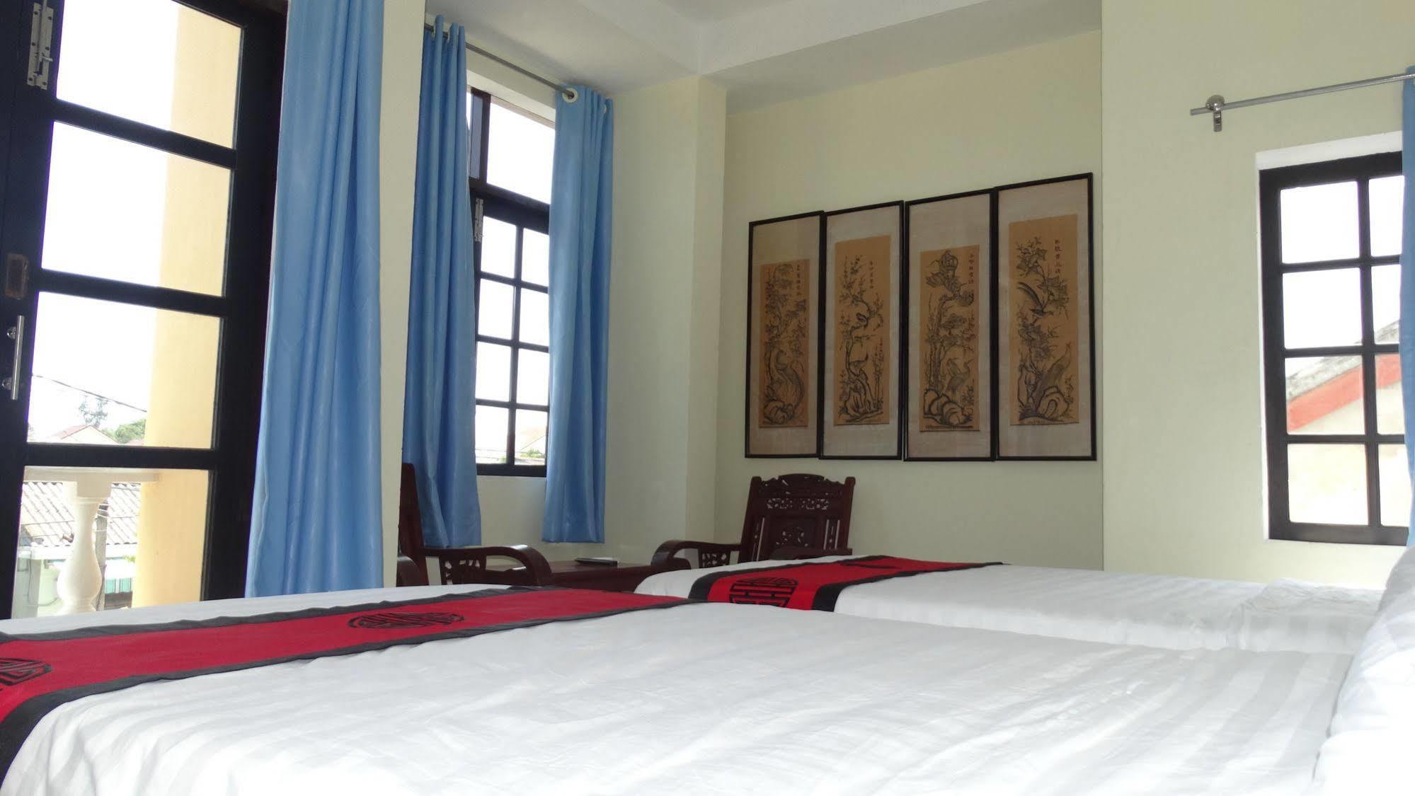 Yellow House Homestay Hoi An Bagian luar foto