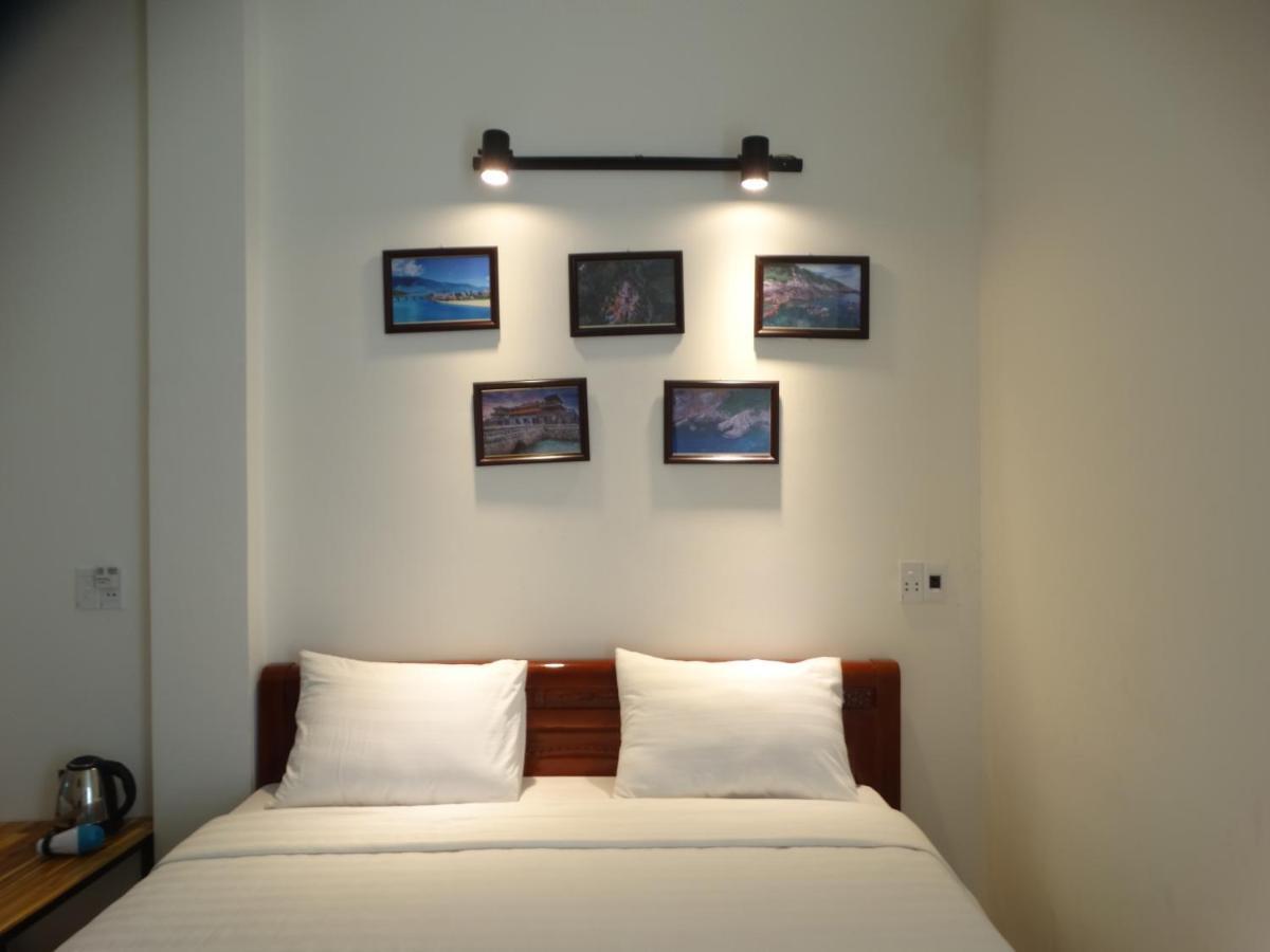 Yellow House Homestay Hoi An Bagian luar foto