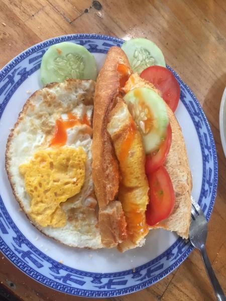 Yellow House Homestay Hoi An Bagian luar foto